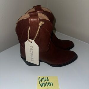 NWT!!! Tecovas Rich Brown Leather Western Boots